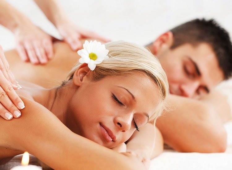 couple massage delhi
